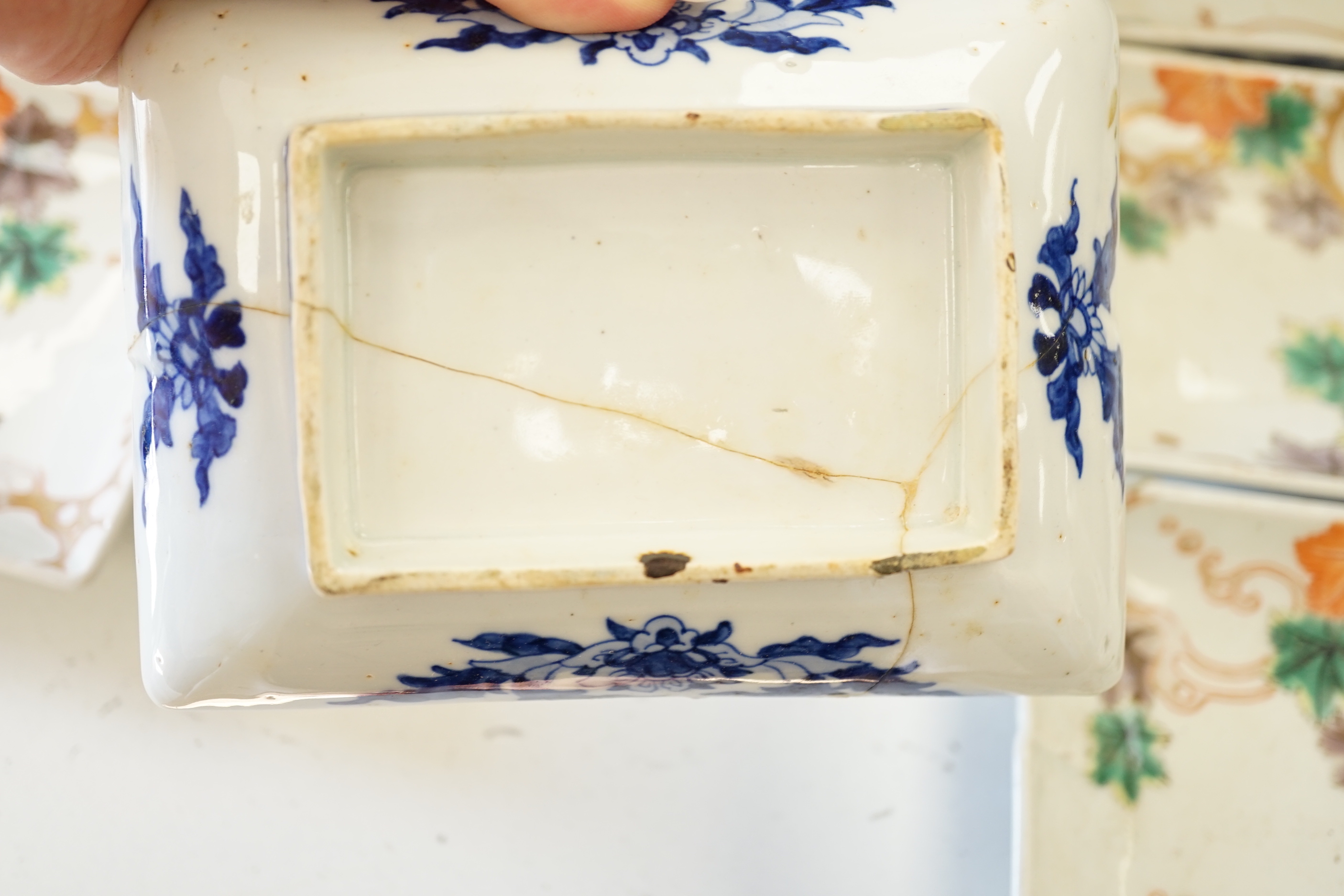 A Japanese Imari vase, a Chinese blue and white vase, two dishes, a bowl and a set of five dishes (10)